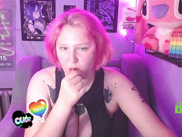 DolliRosee webcam