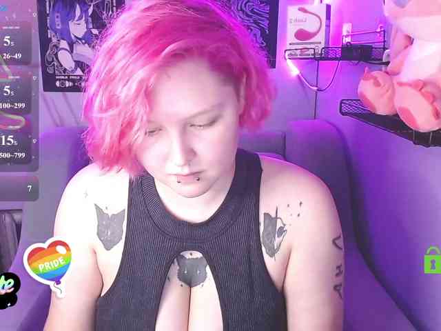 DolliRosee webcam