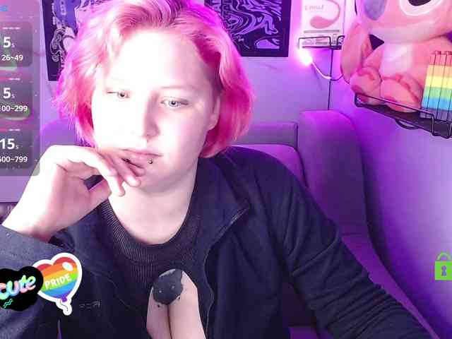 DolliRosee webcam