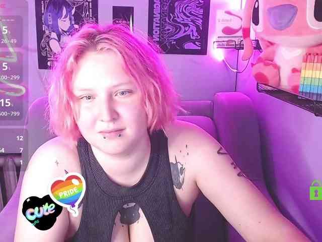 DolliRosee webcam
