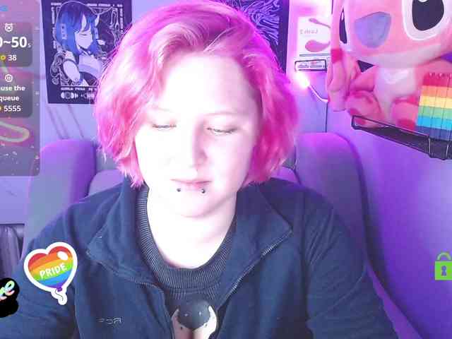 DolliRosee webcam