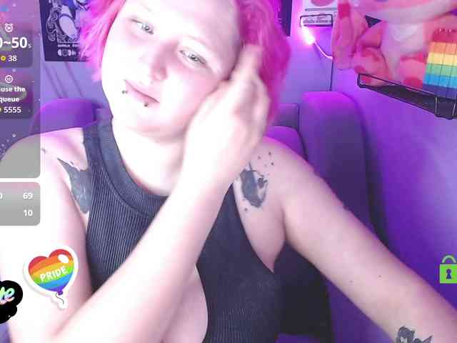 DolliRosee webcam