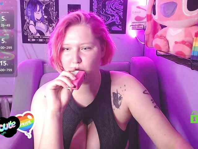 DolliRosee webcam