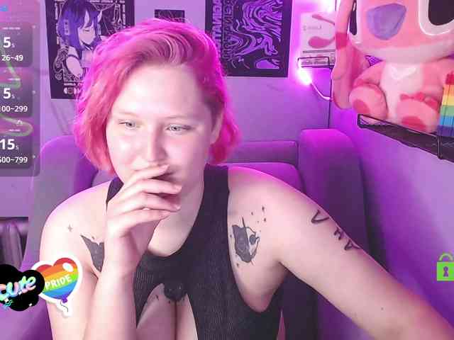 DolliRosee webcam