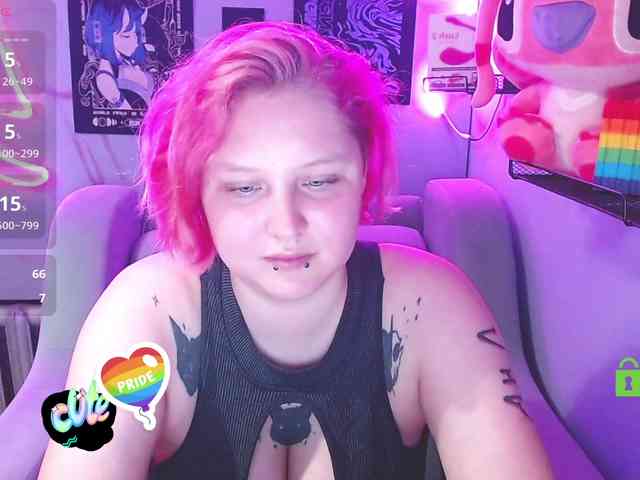 DolliRosee webcam