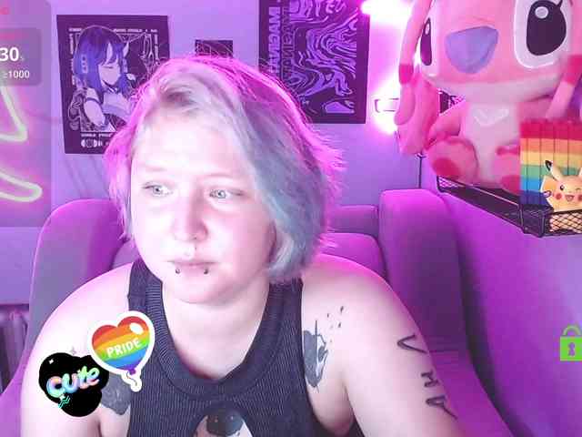DolliRosee webcam