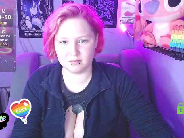 DolliRosee webcam