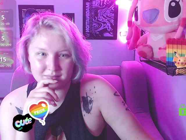 DolliRosee webcam