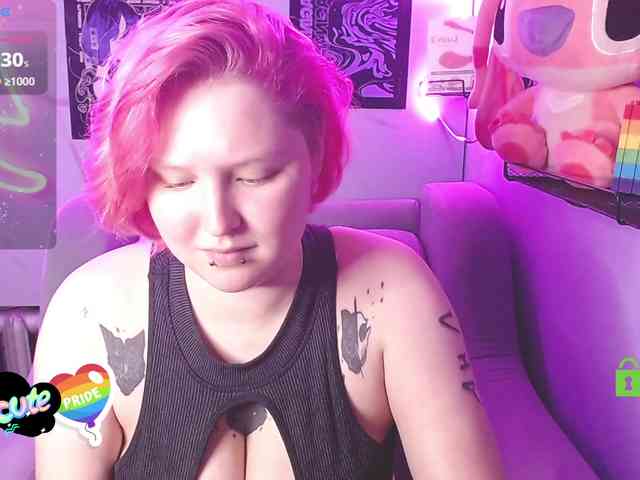 DolliRosee webcam