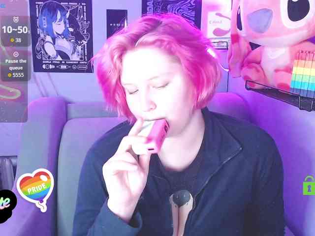 DolliRosee webcam