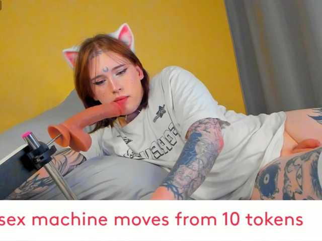 Alice01moonshard live webcam show