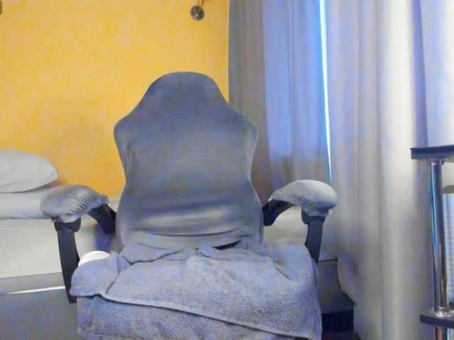 Alice01moonshard live webcam show