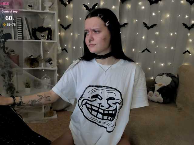 MillyYoung live cam on BongaCams