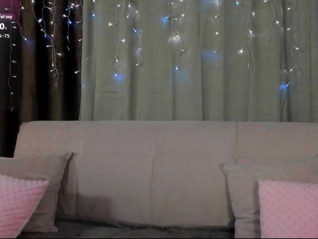 MillyYoung live cam on BongaCams