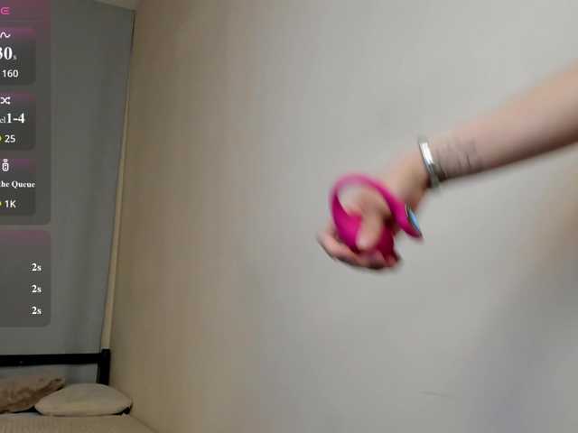 MillyYoung live cam on BongaCams
