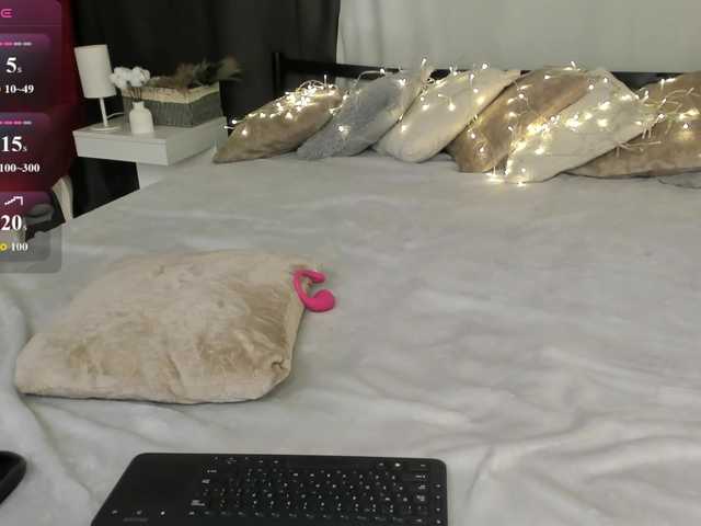 MillyYoung live cam on BongaCams