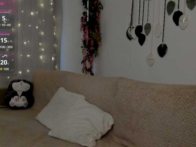 MillyYoung live cam on BongaCams