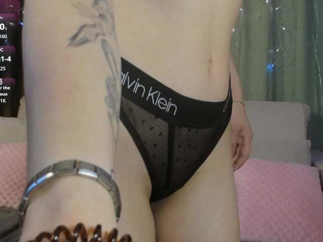 MillyYoung live cam on BongaCams