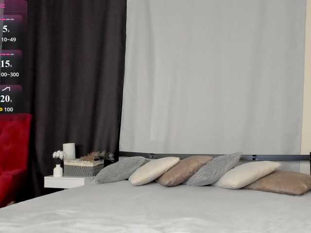 MillyYoung live webcam show