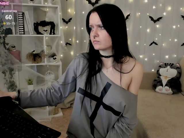 MillyYoung live cam on BongaCams