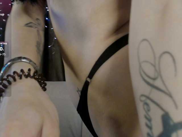 MillyYoung live cam on BongaCams