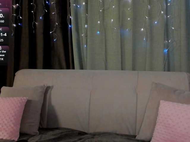 MillyYoung live cam on BongaCams