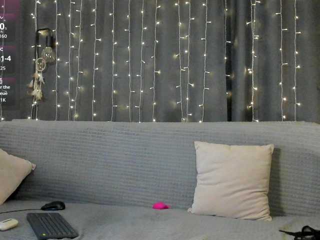 MillyYoung live cam on BongaCams