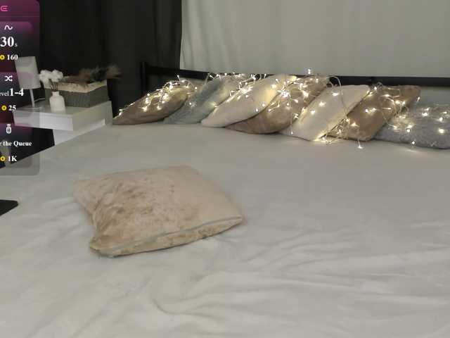 MillyYoung live cam on BongaCams