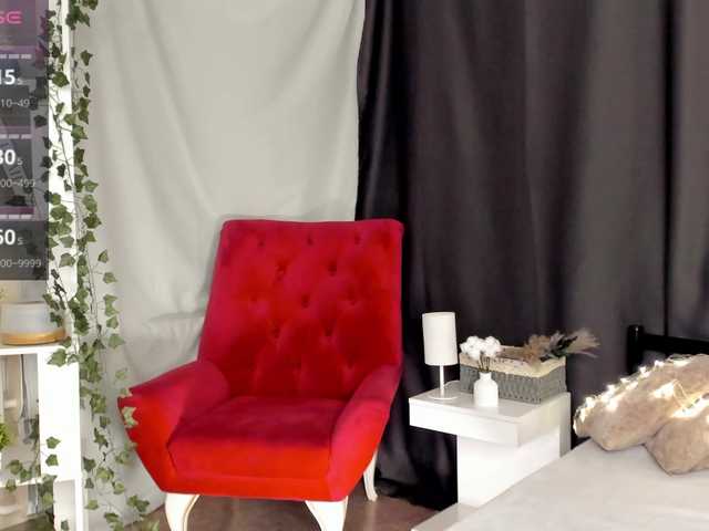 MillyYoung live cam on BongaCams
