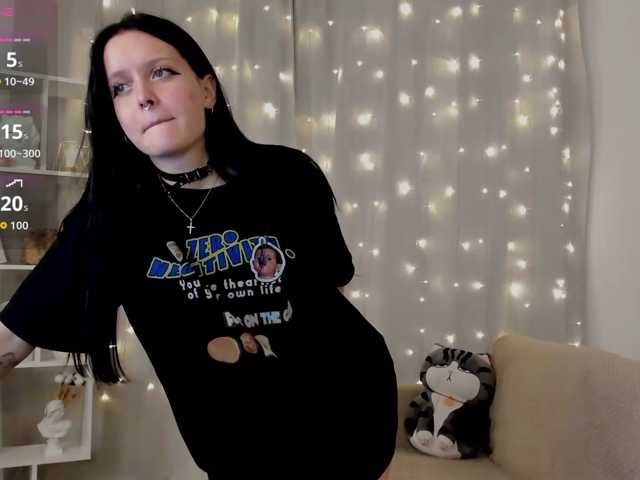 MillyYoung live cam on BongaCams