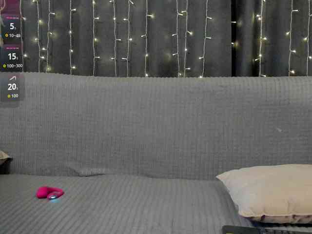 MillyYoung webcam
