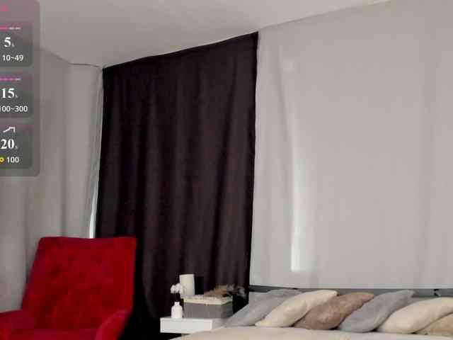 MillyYoung webcam
