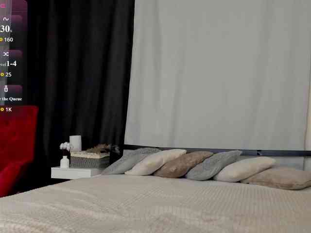 MillyYoung webcam
