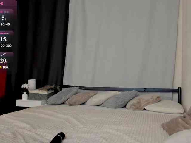 MillyYoung webcam