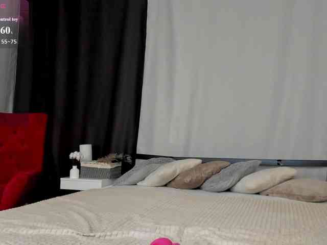 MillyYoung webcam