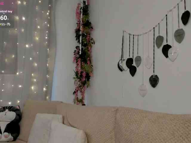 MillyYoung webcam