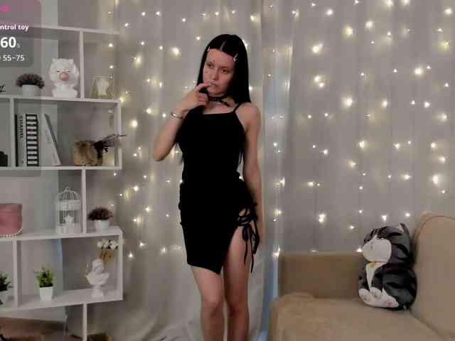 MillyYoung webcam