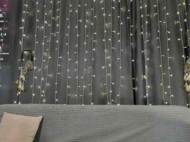 MillyYoung webcam