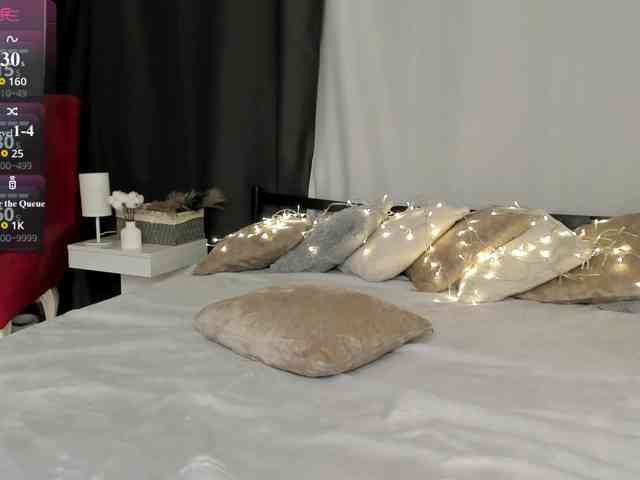 MillyYoung webcam