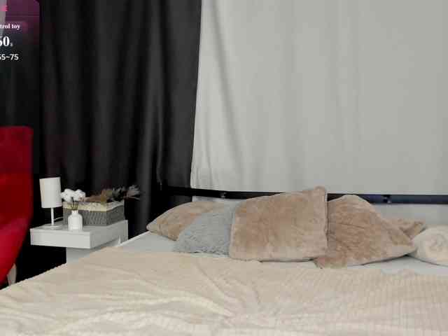 MillyYoung webcam