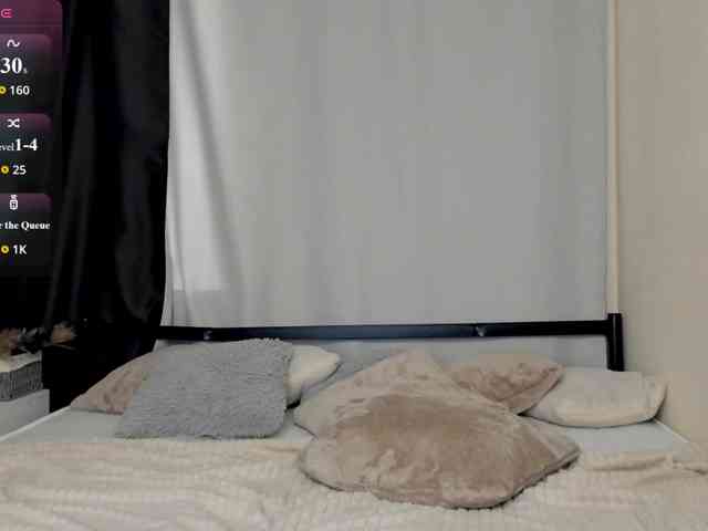 MillyYoung webcam