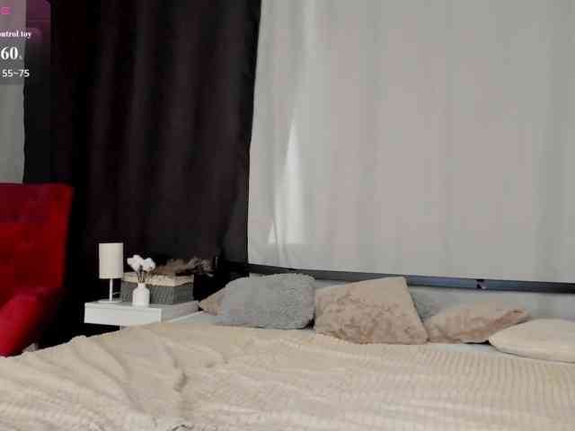 MillyYoung Sex Cam Show