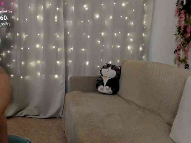MillyYoung webcam