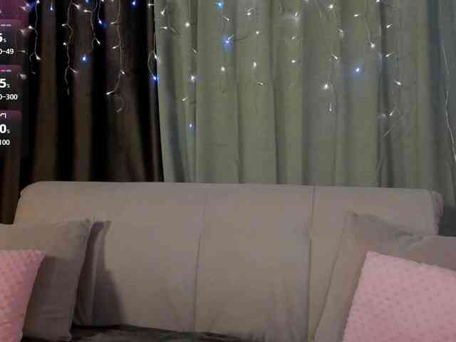 MillyYoung webcam