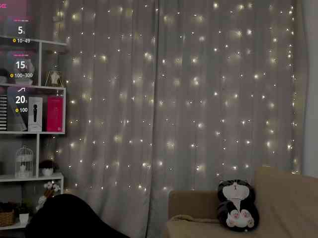 MillyYoung webcam