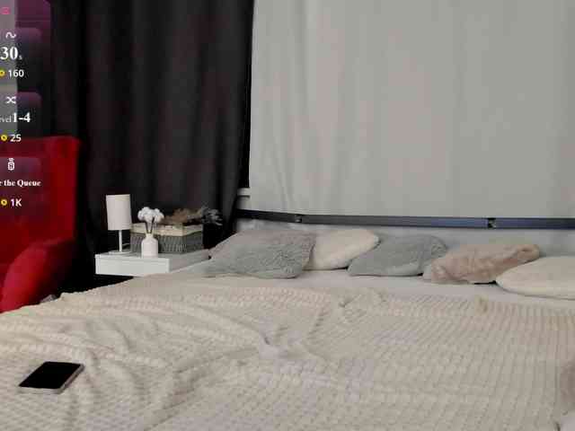 MillyYoung webcam