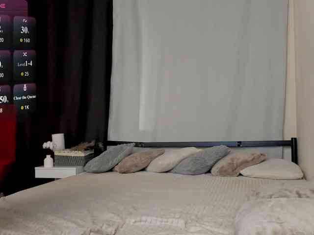 MillyYoung webcam