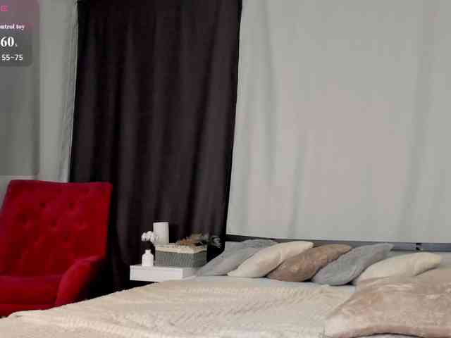 MillyYoung webcam