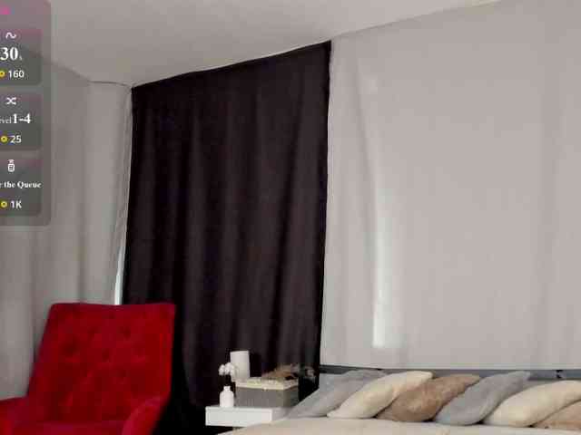 MillyYoung webcam