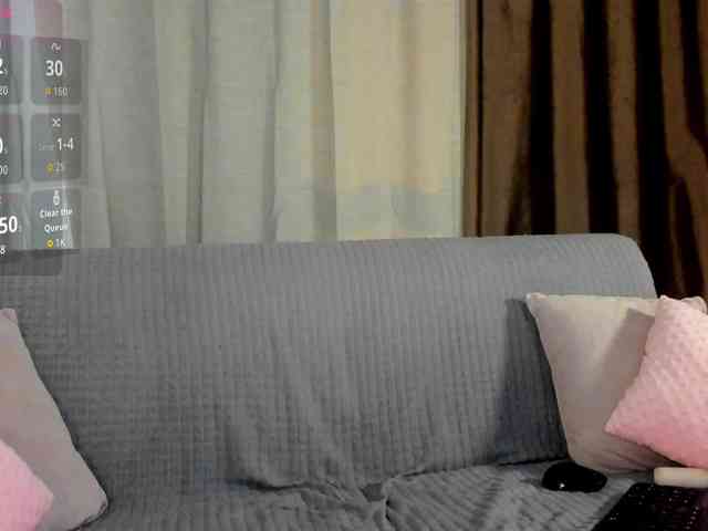 MillyYoung webcam